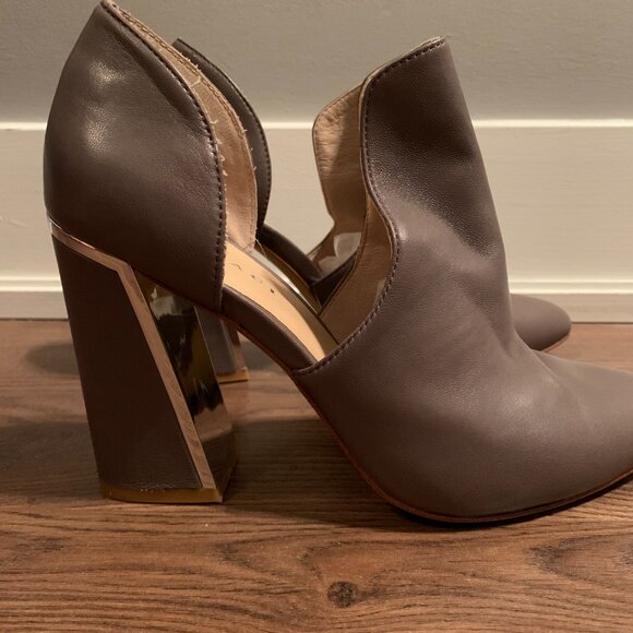 Mi Piaci Leather Ankle Boots, Gray, Size 39, Worn Once - Picture 3 of 8